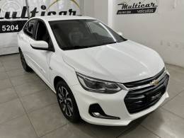 CHEVROLET - ONIX 1.0 PREMIER 12V TURBO FLEX 4P AUTOMÁTICO - 2023/2024 - BRANCA - R$ 99.900,00