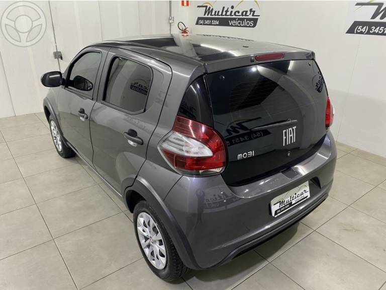 FIAT - MOBI 1.0 8V EVO FLEX LIKE. MANUAL - 2023/2024 - CINZA - R$ 61.900,00