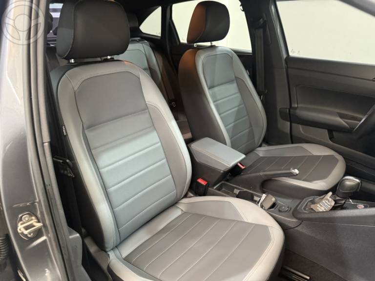 VOLKSWAGEN - NIVUS 1.0 TSI HIGHLINE FLEX 4P AUTOMÁTICO - 2022/2022 - CINZA - R$ 114.900,00