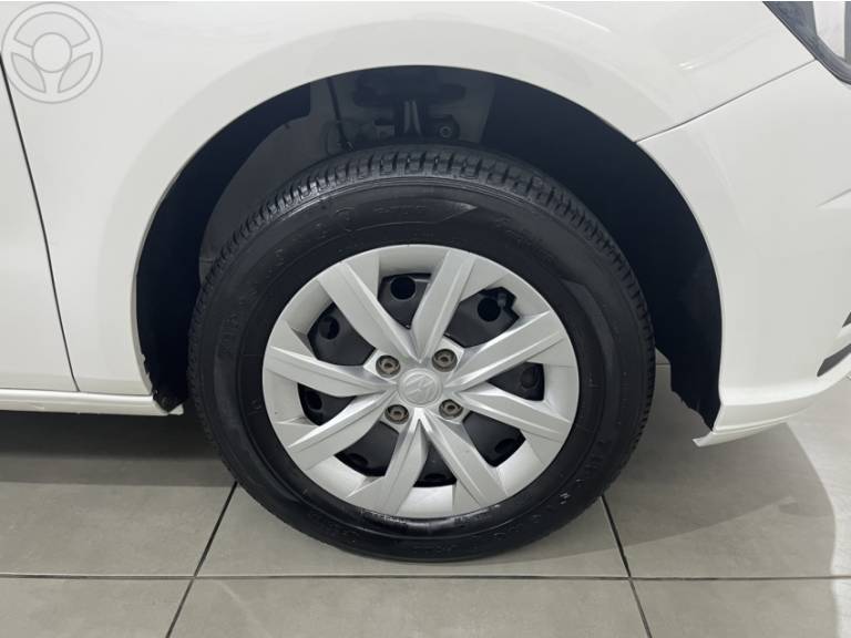 VOLKSWAGEN - GOL 1.0 12V MPI TOTALFLEX 4P MANUAL - 2019/2019 - BRANCA - R$ 41.900,00