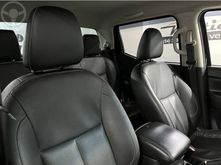 NISSAN - FRONTIER 2.3 LE 4X4 CD BI TURBO DIESEL 4P AUTOMÁTICO - 2018/2018 - PRETA - R$ 135.500,00