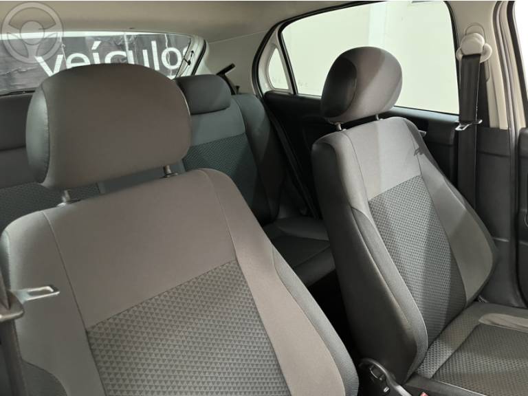 VOLKSWAGEN - GOL 1.0 12V MPI TOTALFLEX 4P MANUAL - 2019/2019 - BRANCA - R$ 42.500,00