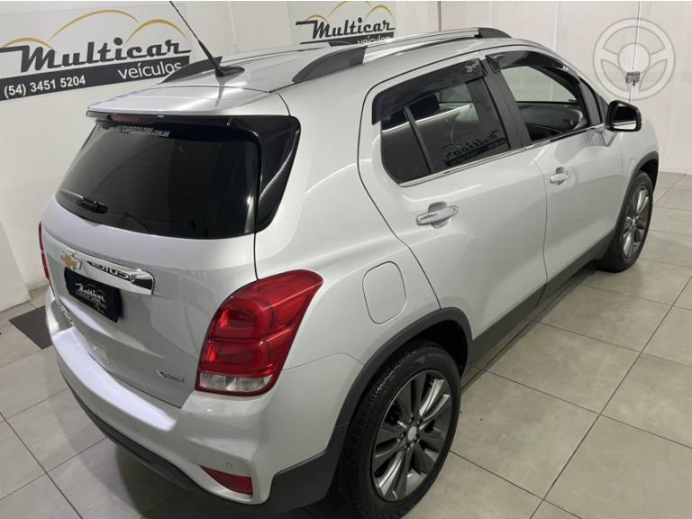 CHEVROLET - TRACKER 1.4 16V TURBO FLEX PREMIER AUTOMÁTICO - 2018/2018 - PRATA - R$ 89.900,00