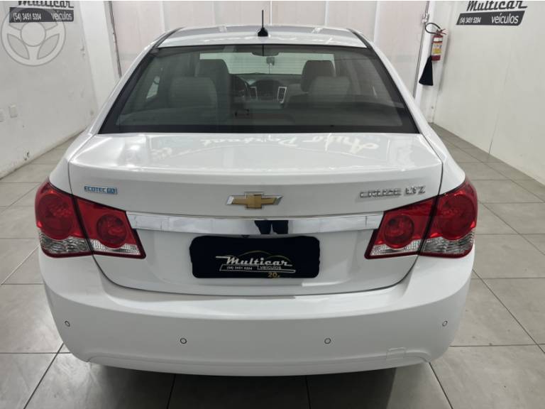 CHEVROLET - CRUZE 1.8 LTZ 16V FLEX 4P AUTOMÁTICO - 2014/2014 - BRANCA - R$ 64.500,00