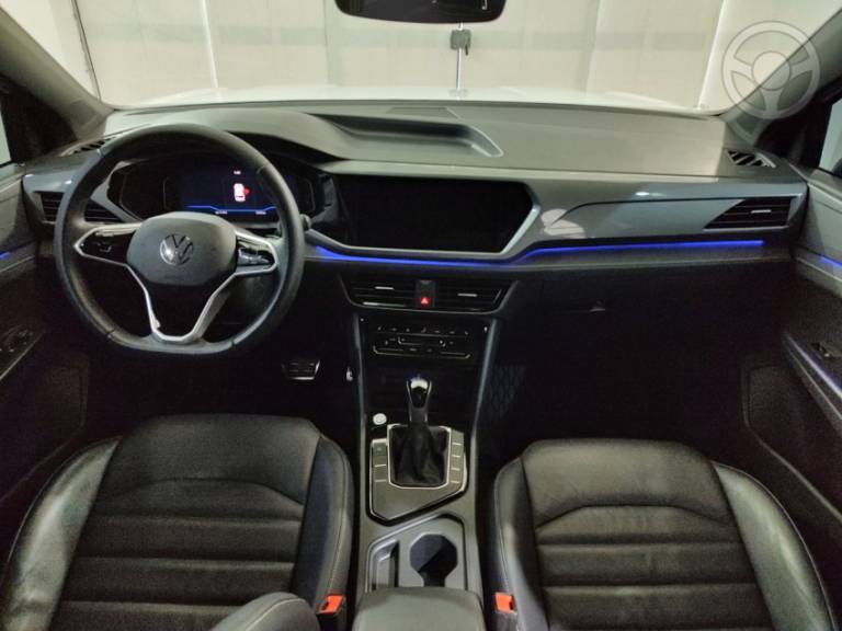 VOLKSWAGEN - TAOS 1.4 16V HIGHLINE TSI FLEX 4P AUTOMÁTICO - 2024/2024 - BRANCA - R$ 174.000,00