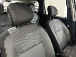 RENAULT - DUSTER 2.0 DYNAMIQUE 4X2 16V FLEX 4P AUTOMÁTICO - 2013/2014 - BRANCA - R$ 53.500,00