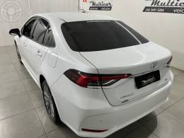 TOYOTA - COROLLA 2.0 XEI 16V FLEX 4P AUTOMÁTICO - 2022/2023 - BRANCA - R$ 133.900,00