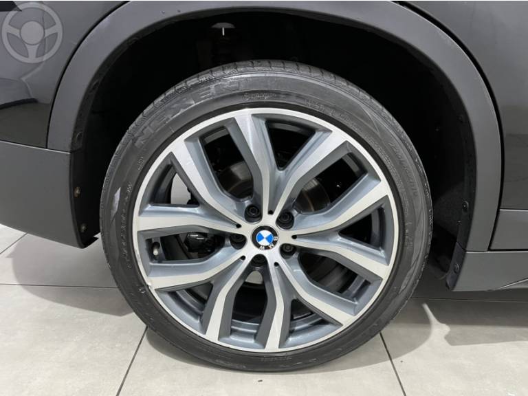 BMW - X1 2.0 16V TURBO XDRIVE25I SPORT 4P AUTOMÁTICO - 2016/2016 - PRETA - R$ 119.900,00