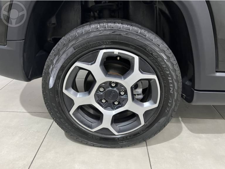 JEEP - COMPASS 2.0 TRAILHAWK TD350 TURBO DIESEL 4X4 4P AUTOMÁTICO - 2022/2022 - PRETA - R$ 149.900,00