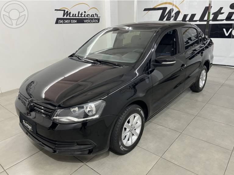 VOLKSWAGEN - VOYAGE 1.6 MI SELEÇÃO 8V FLEX 4P MANUAL - 2014/2014 - PRETA - R$ 39.900,00