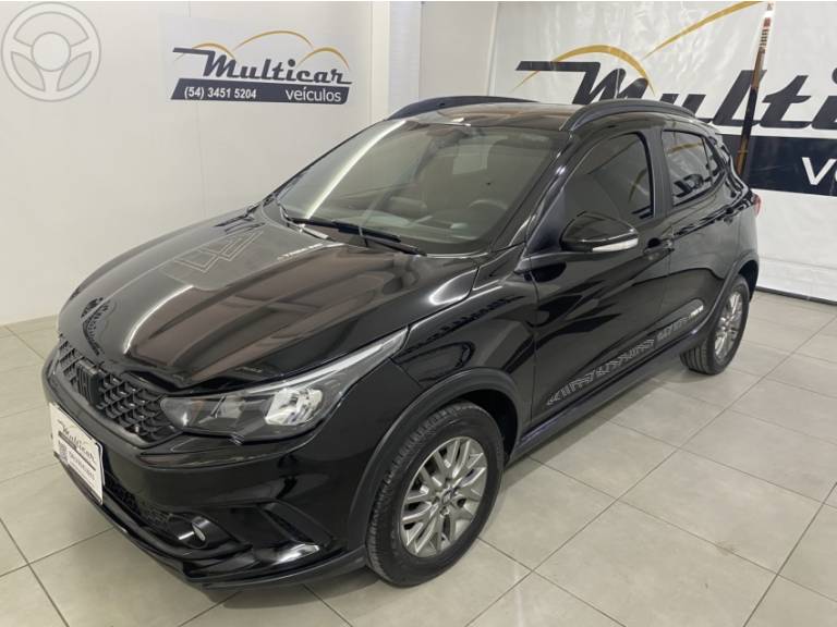 FIAT - ARGO 1.8 TREKKING 16V FLEX 4P AUTOMÁTICO - 2021/2021 - PRETA - R$ 80.500,00