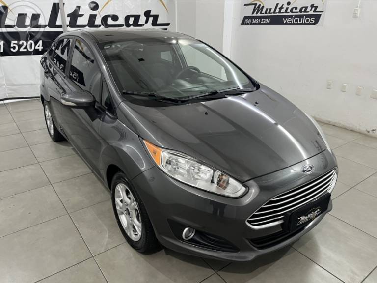 FORD - FIESTA 1.6 SE SEDAN 16V FLEX 4P MANUAL - 2014/2015 - CINZA - R$ 45.500,00