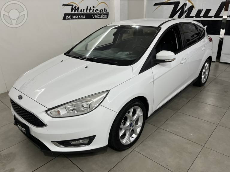 FORD - FOCUS 2.0 SE HATCH 16V FLEX 4P AUTO - 2016/2016 - BRANCA - R$ 59.500,00