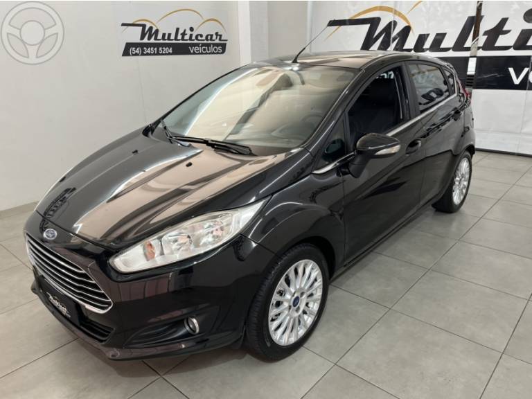 FORD - FIESTA 1.6 TITANIUM HATCH 16V FLEX 4P AUTOMÁTICO - 2013/2014 - PRETA - R$ 44.900,00