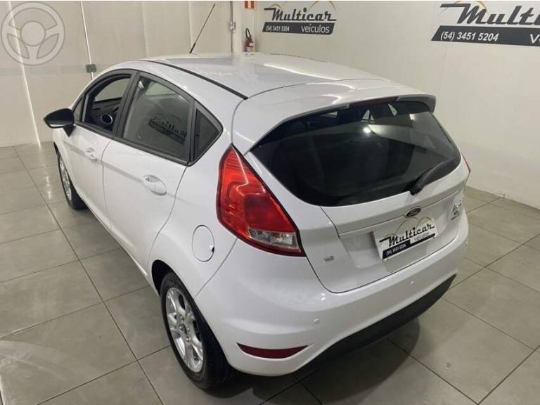 FORD - FIESTA 1.6 SE HATCH 16V FLEX 4P AUTOMÁTICO - 2014/2014 - BRANCA - R$ 44.500,00