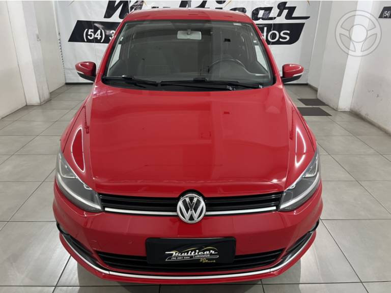 VOLKSWAGEN - FOX 1.6 MSI COMFORTLINE 8V FLEX 4P MANUAL - 2015/2016 - VERMELHA - R$ 51.900,00