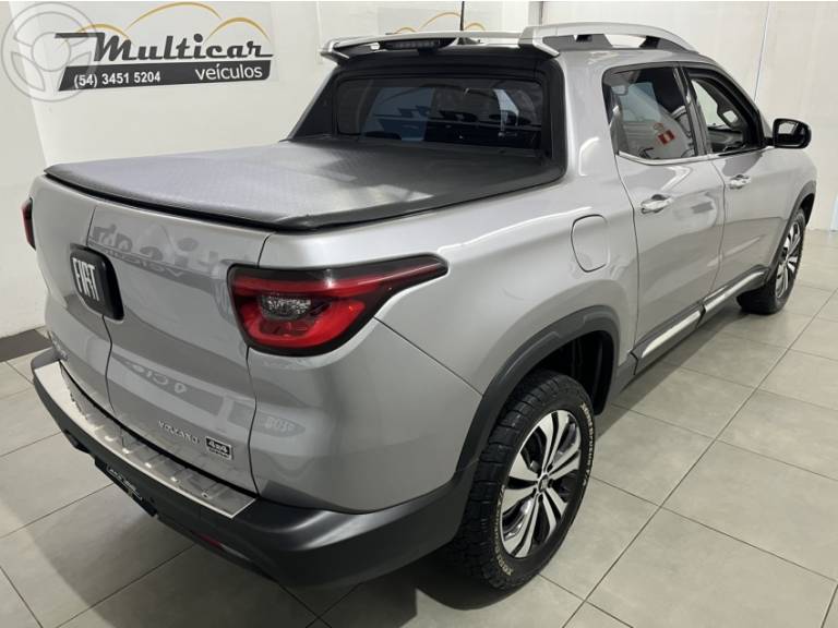 FIAT - TORO 2.0 16V TURBO DIESEL VOLCANO AT9 4X4 AUTOMÁTICO - 2024/2024 - PRATA - R$ 159.900,00