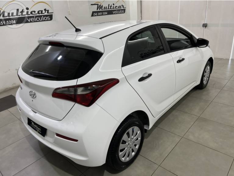 HYUNDAI - HB20 1.0 UNIQUE 12V FLEX 4P MANUAL - 2019/2019 - BRANCA - R$ 54.900,00