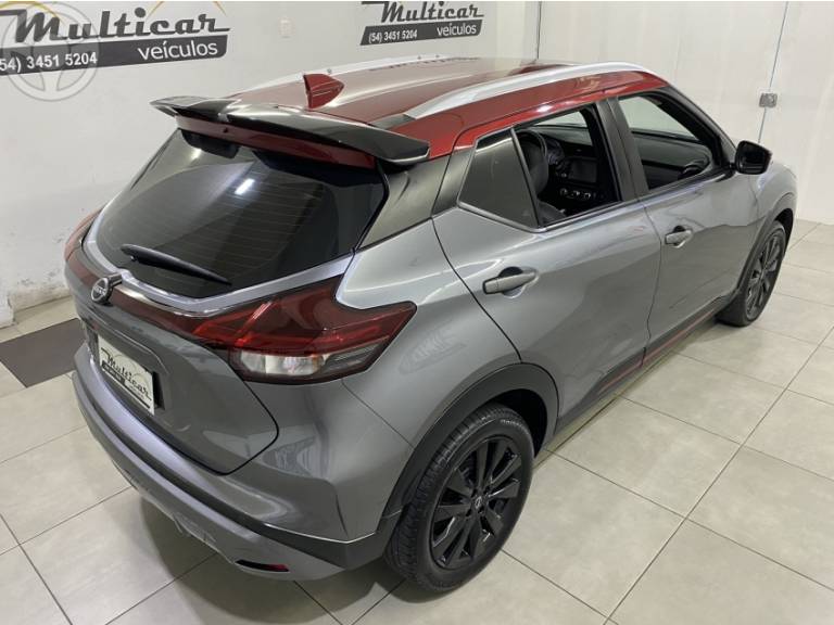 NISSAN - KICKS 1.6 XPLAY 16V FLEX 4P AUTOMÁTICO - 2022/2023 - CINZA - R$ 119.900,00