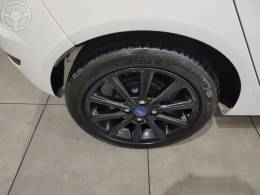 FORD - FIESTA 1.0 SEL ECOBOOST GTDI 12V 4P AUTOMÁTICO - 2018/2018 - BRANCA - R$ 62.500,00