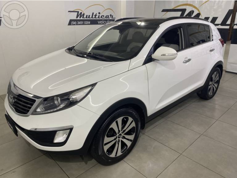 KIA MOTORS - SPORTAGE 2.0 EX 4X2 16V FLEX 4P AUTOMÁTICO - 2014/2014 - BRANCA - R$ 82.900,00