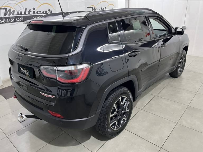 JEEP - COMPASS 2.0 16V DIESEL TRAILHAWK 4X4 AUTOMÁTICO - 2021/2021 - PRETA - R$ 128.900,00