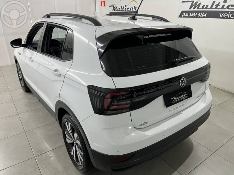 VOLKSWAGEN - T-CROSS 1.0 TSI 12V FLEX 4P AUTOMÁTICO - 2022/2022 - BRANCA - R$ 101.000,00