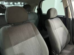 CHEVROLET - CORSA 1.4 MPFI MAXX 8V FLEX 4P MANUAL - 2011/2012 - BRANCA - R$ 34.900,00