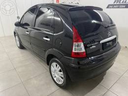 CITROËN - C3 1.4 I GLX 8V FLEX 4P MANUAL - 2010/2011 - PRETA - R$ 27.900,00