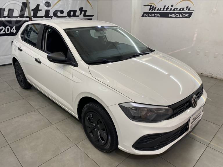 VOLKSWAGEN - POLO 1.0 MPI 12V TRACK FIRST EDITION FLEX 5P MANUAL - 2023/2024 - BRANCA - R$ 81.900,00