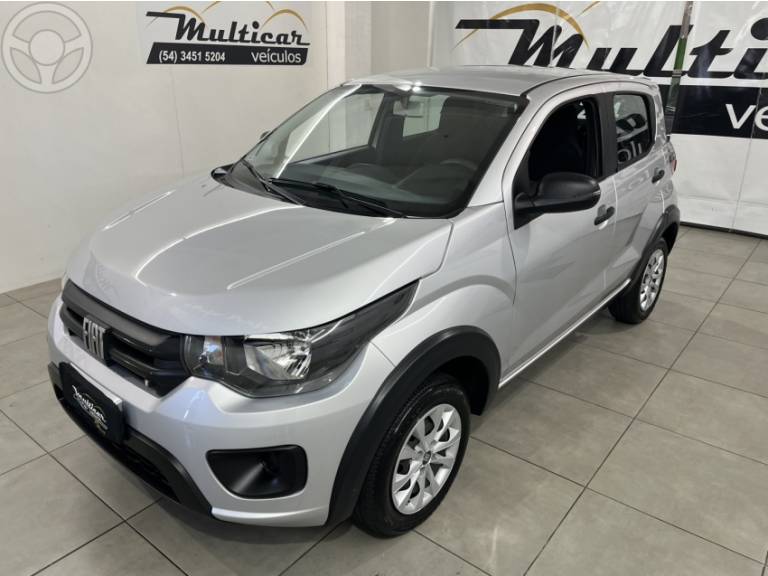 FIAT - MOBI 1.0 8V EVO FLEX LIKE. MANUAL - 2021/2022 - PRATA - R$ 49.900,00
