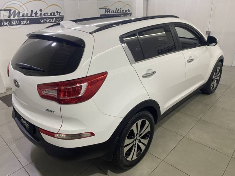 KIA MOTORS - SPORTAGE 2.0 EX 4X2 16V FLEX 4P AUTOMÁTICO - 2014/2014 - BRANCA - R$ 82.900,00