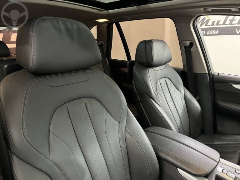 BMW - X5 3.0 4X4 30D I6 TURBO DIESEL 4P AUTOMÁTICO - 2018/2018 - CINZA - R$ 203.900,00
