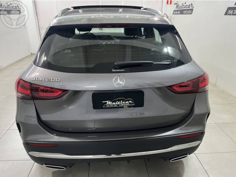 MERCEDES-BENZ - GLA 200 AMG 1.3 TURBO 16V GASOLINA 4P AUTOMÁTICO - 2022/2023 - CINZA - R$ 274.900,00