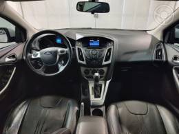 FORD - FOCUS 1.6 SE HATCH 16V FLEX 4P AUTOMÁTICO - 2014/2015 - BRANCA - R$ 54.900,00