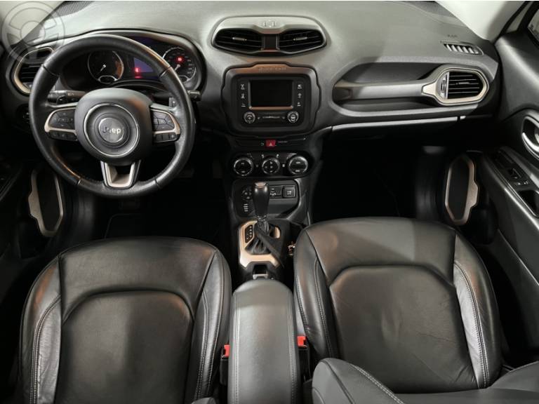 JEEP - RENEGADE 2.0 16V TURBO DIESEL LONGITUDE 4P 4X4 AUTOMÁTICO - 2017/2018 - BRANCA - R$ 88.900,00