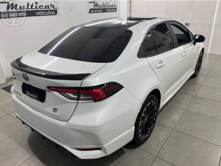 TOYOTA - COROLLA 2.0 GR SPORT 16V FLEX 4P AUTOMÁTICO - 2022/2023 - BRANCA - R$ 144.500,00