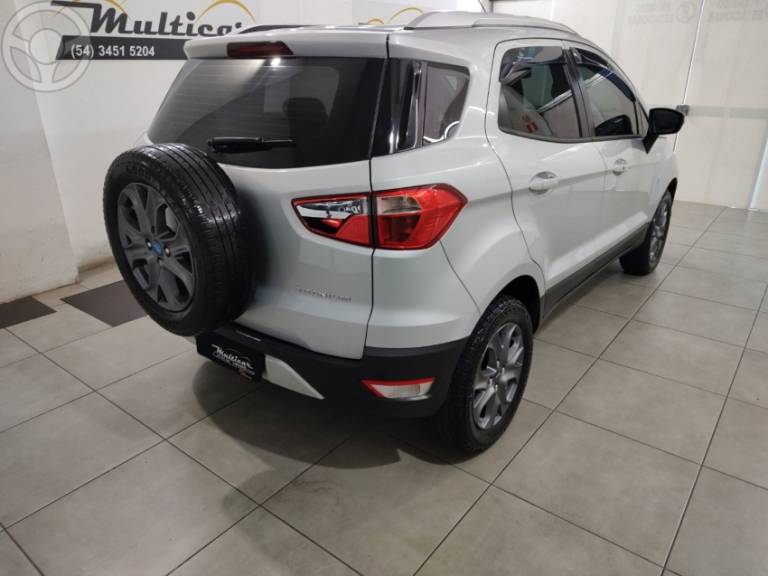 FORD - ECOSPORT 1.6 TITANIUM 16V FLEX 4P MANUAL - 2013/2014 - PRATA - R$ 57.900,00
