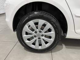 VOLKSWAGEN - FOX 1.6 MSI COMFORTLINE 8V FLEX 4P MANUAL - 2015/2015 - BRANCA - R$ 49.900,00