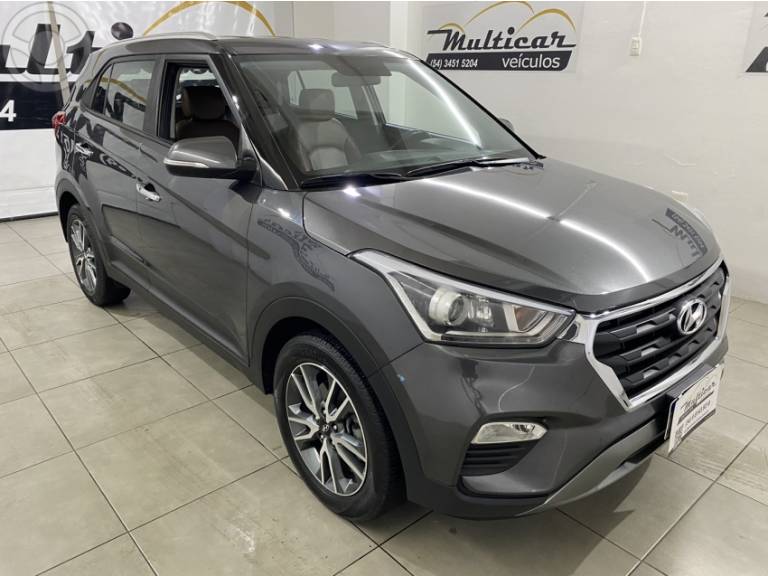 HYUNDAI - CRETA 2.0 16V FLEX PRESTIGE AUTOMÁTICO - 2018/2018 - CINZA - R$ 93.900,00