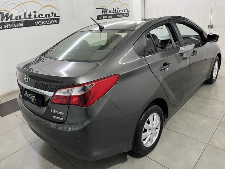 HYUNDAI - HB20S 1.6 COMFORT PLUS 16V FLEX 4P AUTOMÁTICO - 2014/2015 - CINZA - R$ 55.900,00