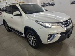 TOYOTA - HILUX SW4 2.8 SRX 4X4 16V TURBO INTERCOOLER DIESEL 4P AUTOMÁTICO - 2016/2017 - BRANCA - R$ 215.000,00