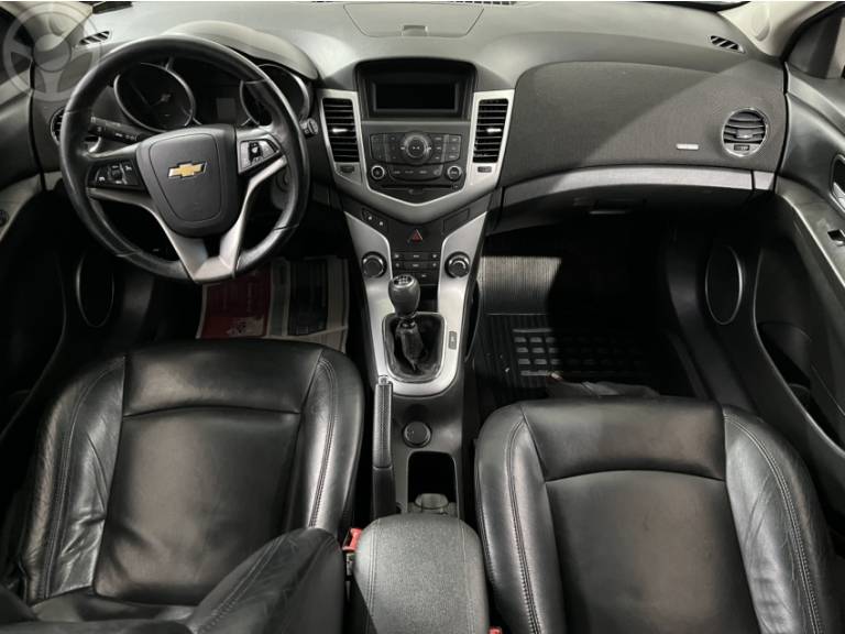 CHEVROLET - CRUZE 1.8 LT SPORT6 16V FLEX 4P MANUAL - 2014/2014 - BRANCA - R$ 59.900,00