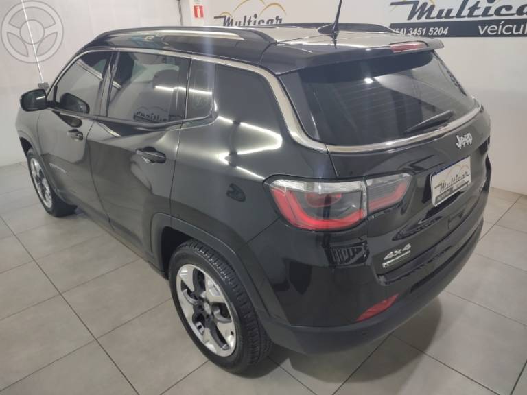 JEEP - COMPASS 2.0 16V DIESEL LONGITUDE 4X4 AUTOMÁTICO - 2018/2018 - PRETA - R$ 119.900,00