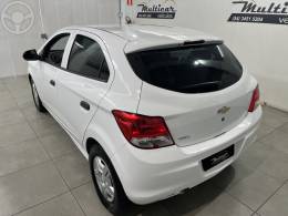 CHEVROLET - ONIX 1.0 MPFI JOY 8V FLEX 4P MANUAL - 2017/2018 - BRANCA - R$ 48.500,00