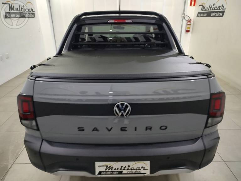 VOLKSWAGEN - SAVEIRO 1.6 MSI EXTREME CD 16V FLEX 2P MANUAL - 2023/2024 - CINZA - R$ 105.900,00