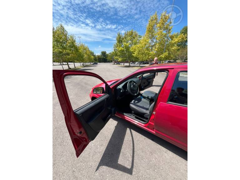 CHEVROLET - CELTA 1.0 MPFI SPIRIT 8V FLEX 4P MANUAL - 2009/2010 - VERMELHA - R$ 22.500,00