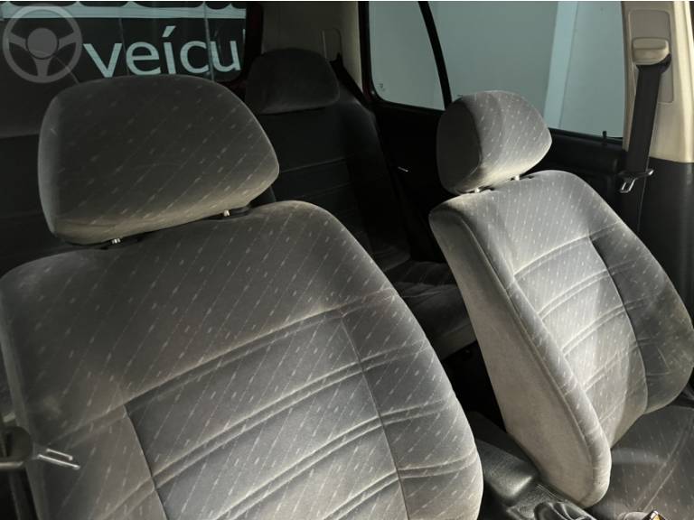 VOLKSWAGEN - GOLF 2.0 MI GLX 8V 4P MANUAL - 1996/1996 - VERMELHA - R$ 49.000,00