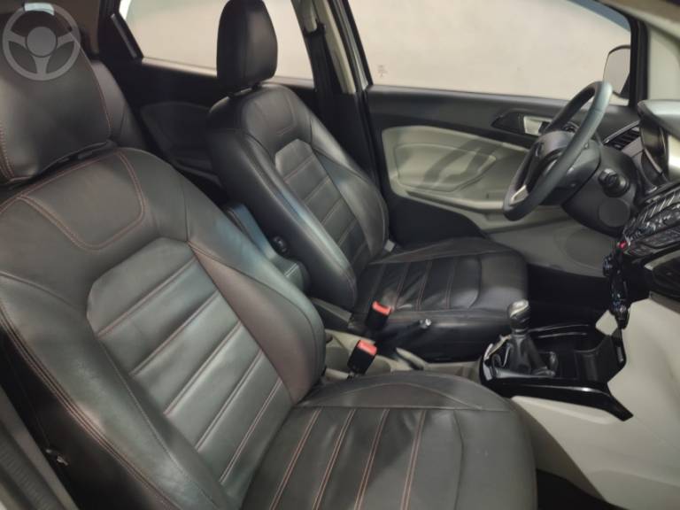 FORD - ECOSPORT 1.6 TITANIUM 16V FLEX 4P MANUAL - 2013/2014 - PRATA - R$ 57.900,00