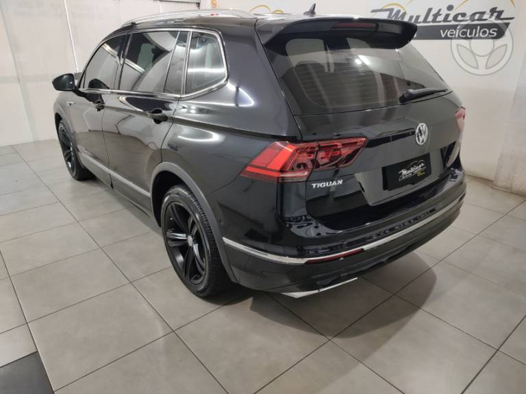 VOLKSWAGEN - TIGUAN 2.0 ALLSPACE R-LINE 350 TSI 4X4 4P - 2018/2018 - PRETA - R$ 154.900,00